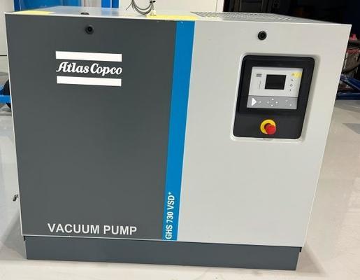 Промышленный вакуумный насос переменного тока GHS 730 VSD+ с мощностью на валу 11 кВт и низким уровнем шума 51-73 дБ (A)